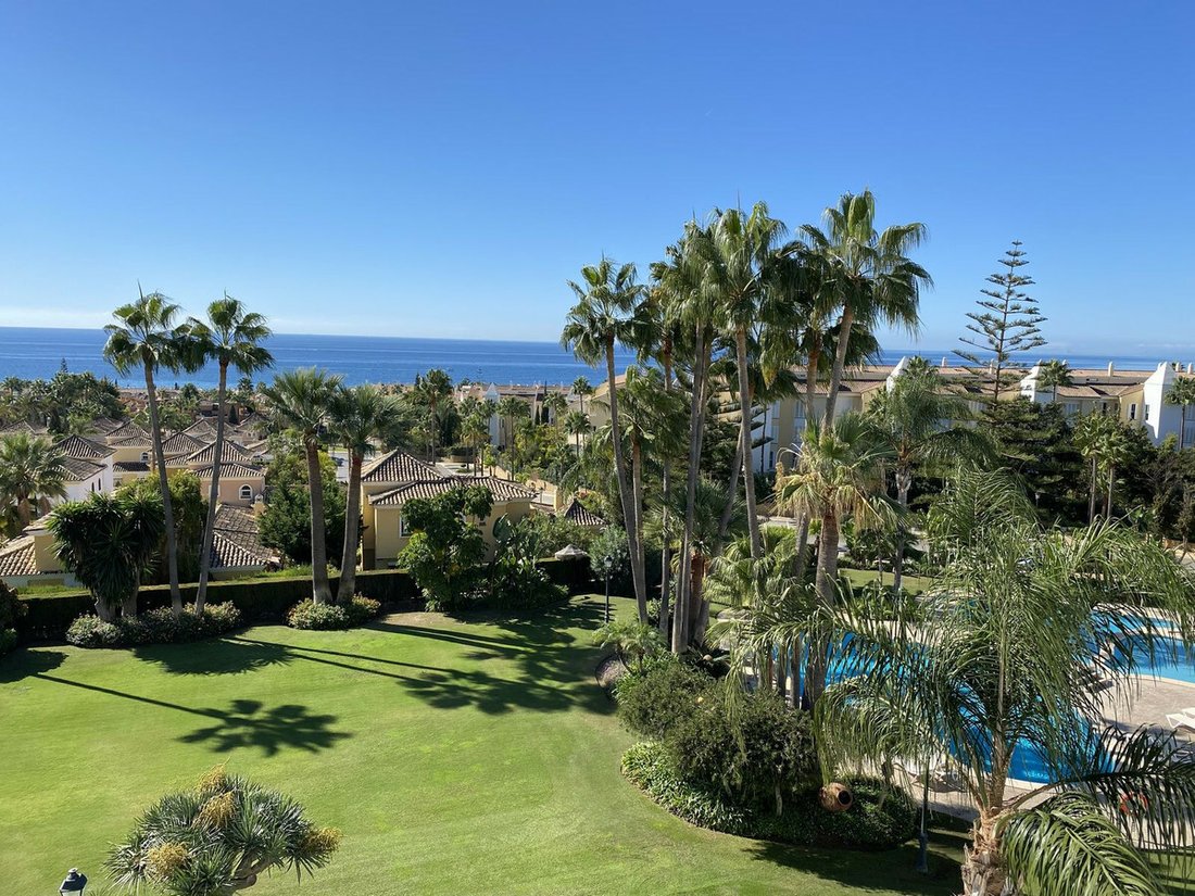 Penthouse in Marbella, Andalusia, Spain 2 - 12315258