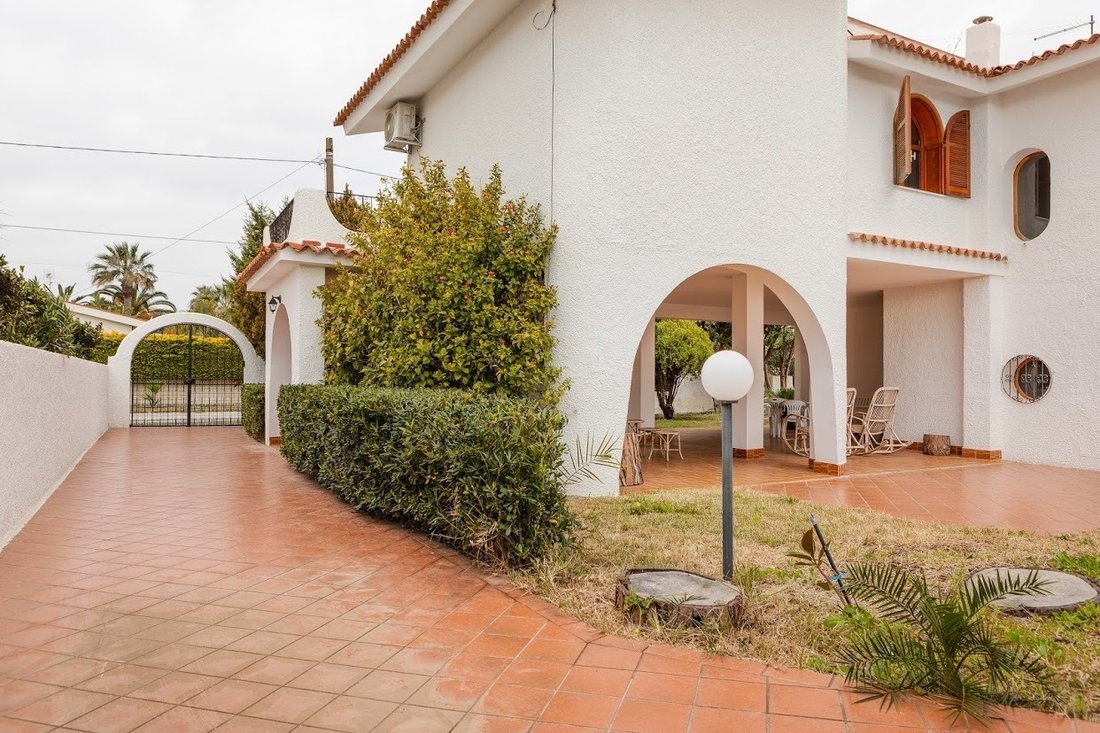 Villa Small Villa On Sale Siracusa (Sr) , In Arenella, Sicily, Italy