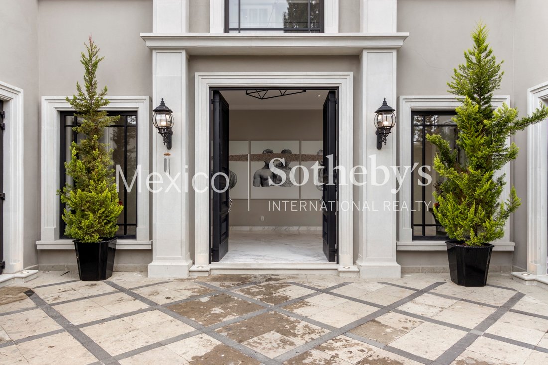 Casa Bosques De La Reforma In Santa Catarina Yecahuitzotl, Mexico City