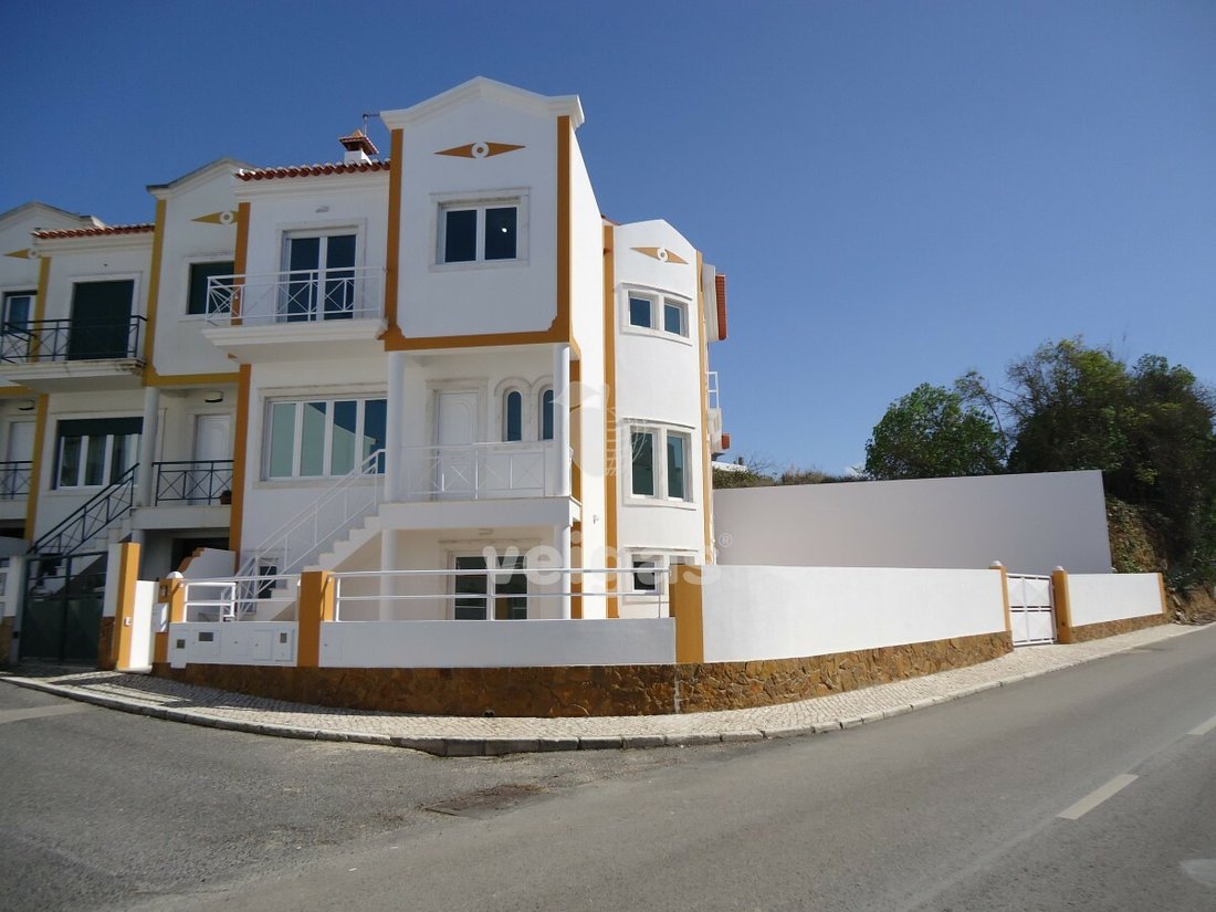 Moradia T3+1 Ericeira In Mafra, Lisbon, Portugal For Sale (12318789)