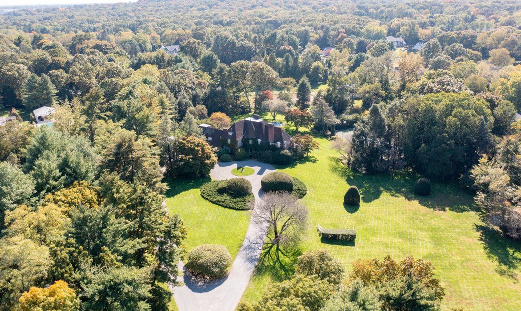 491 Muttontown Road, Muttontown, Ny, 11791 In Syosset, New York, United