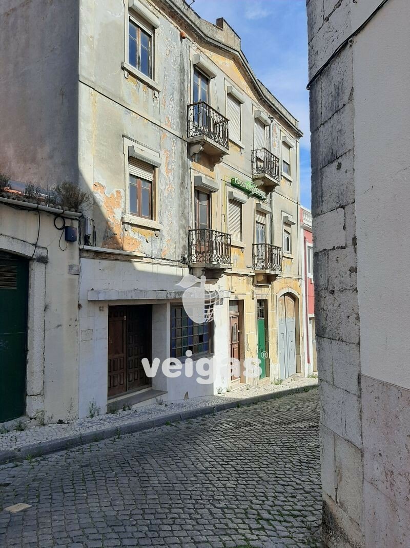 Prédio Marvila In Lisbon, Lisbon, Portugal For Sale (12319119)