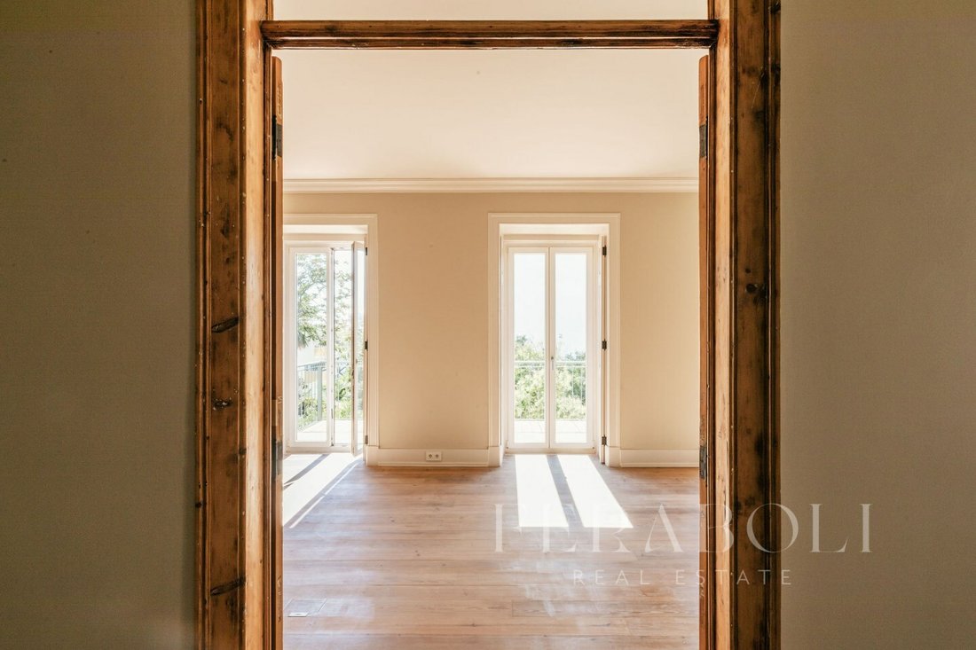 Apartment in Misericordia, Lisbon, Portugal 3 - 12324674