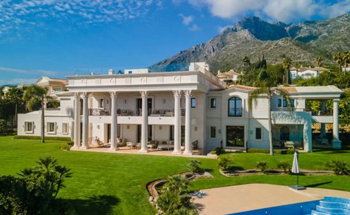 Villa in Marbella, Andalusia, Spain 1