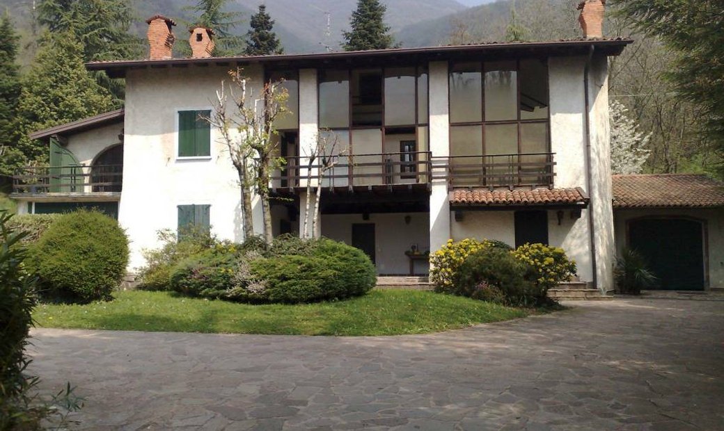 Cenate Sopra Rústico En Valpredina, Lombardía, Italia En Venta (12323184)