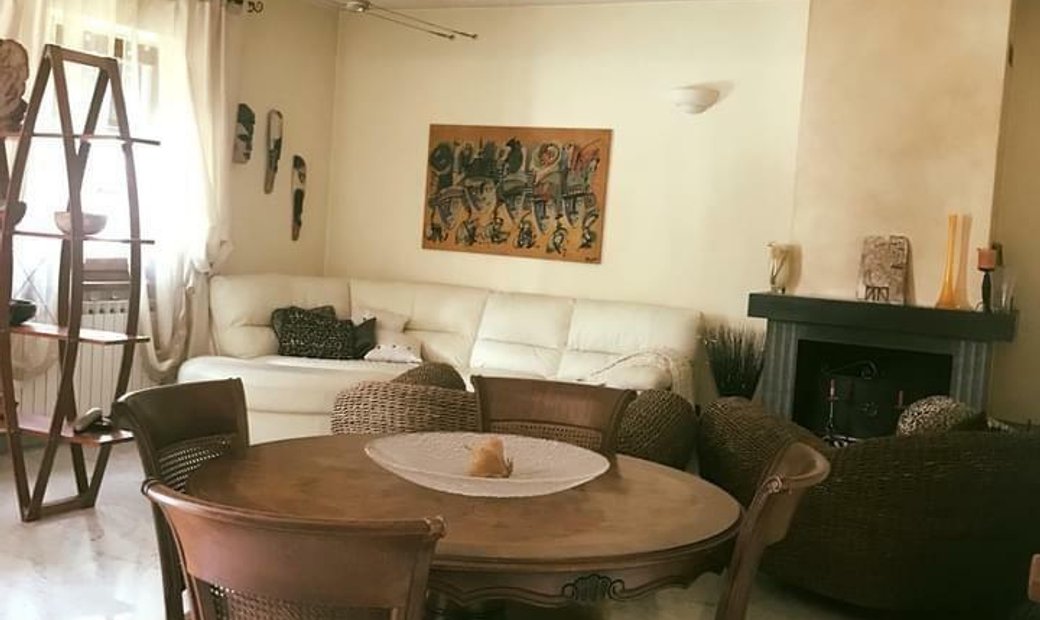 Villa In Vendita A Carrara Composto Da 8vani In Carrara, Tuscany, Italy For Sale (12323366)