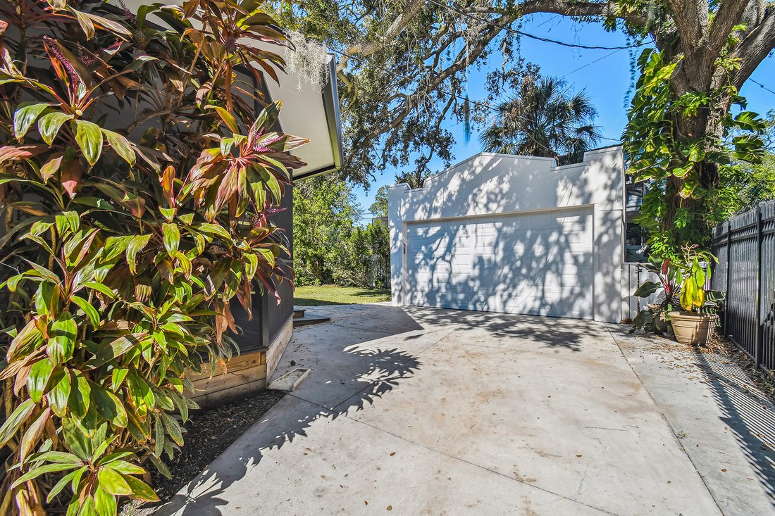 House in Tampa, Florida, United States 3 - 12323838