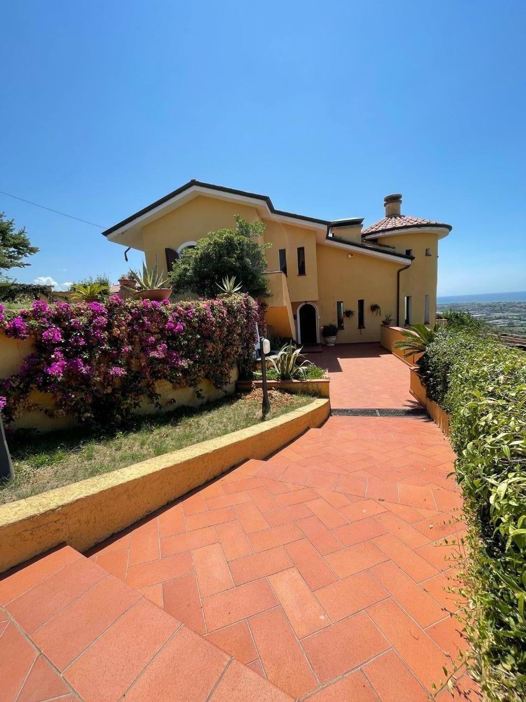 Villa in Romagnano, Massa, Tuscany 2 - 12323370