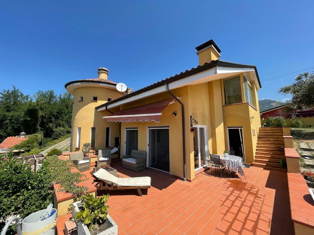 Villa in Romagnano, Massa, Tuscany 3 - 12323370