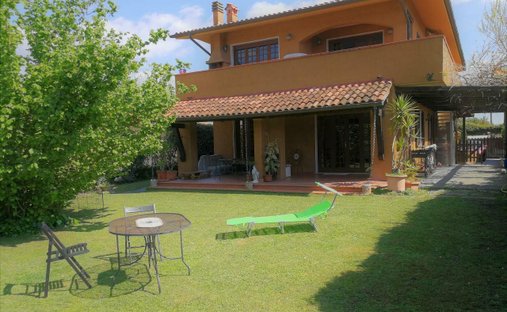 Villa in Center, Forte dei Marmi, Tuscany 1