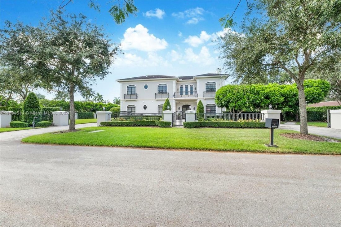 House in Miami, Florida, United States 1 - 12324841