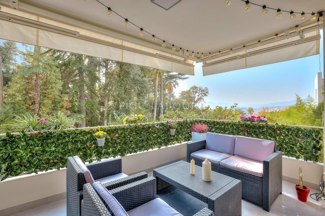 Cannes Apartment In Cannes, Provence Alpes Côte D'azur, France For Sale