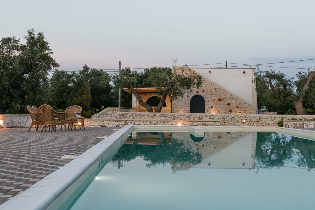 Farmhouse With Swimming Pool, Olive In San Michele Salentino, Apulia
