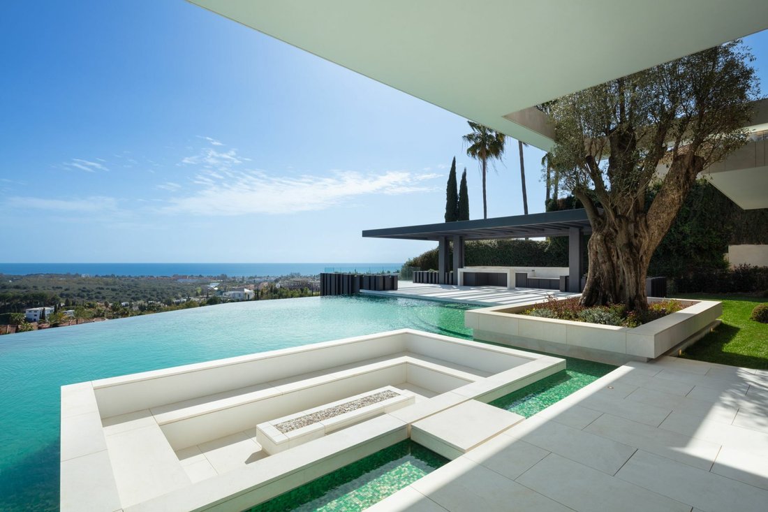 Villa in Marbella, Andalusia, Spain 5 - 12325340