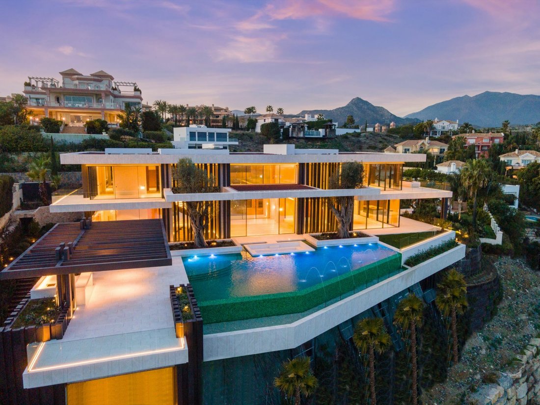 Villa in Marbella, Andalusia, Spain 1 - 12325340
