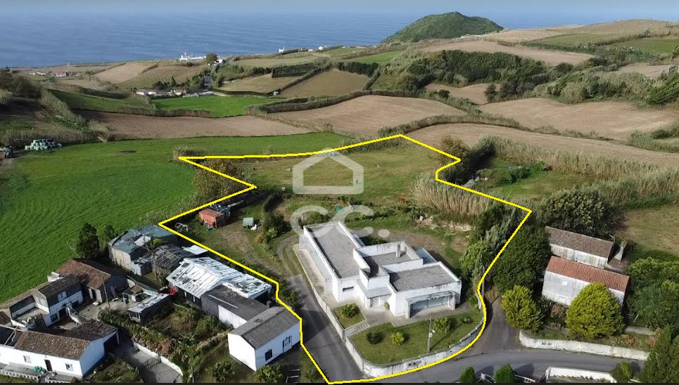 House With 5 Bedrooms Ponta In Ponta Delgada, Azores, Portugal