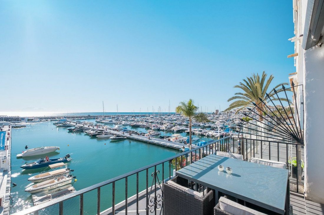 Apartment in Puerto Banus, Marbella, Spain 1 - 12326869