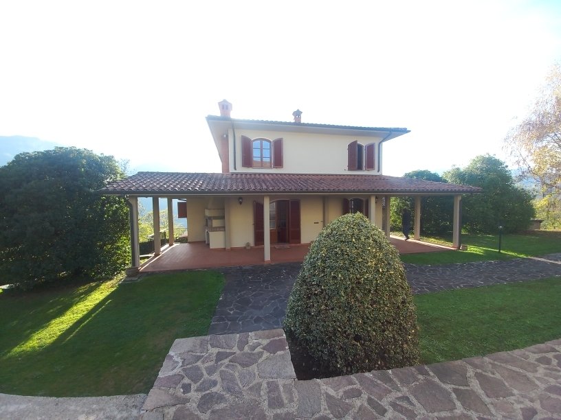Villa in Barga, Tuscany, Italy 1 - 12327066