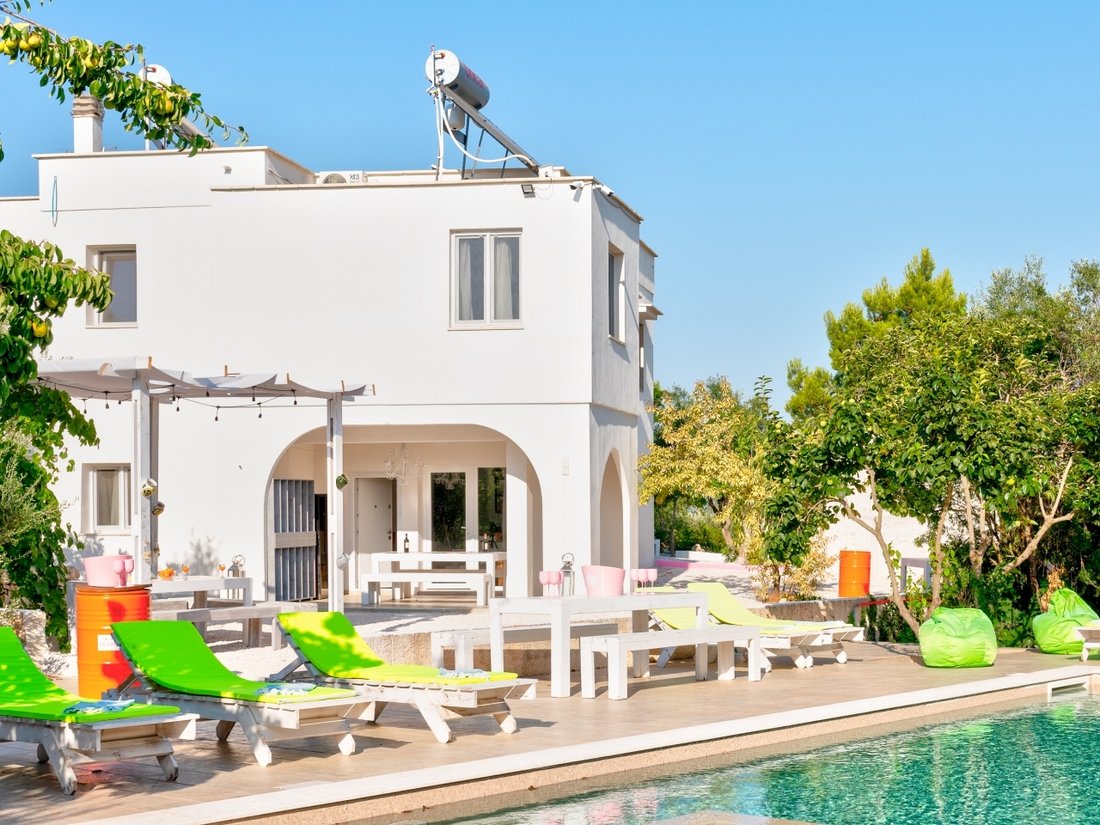 Ostuni. Villa Su Due Livelli Situata Sulla Collina In Ostuni, Puglia