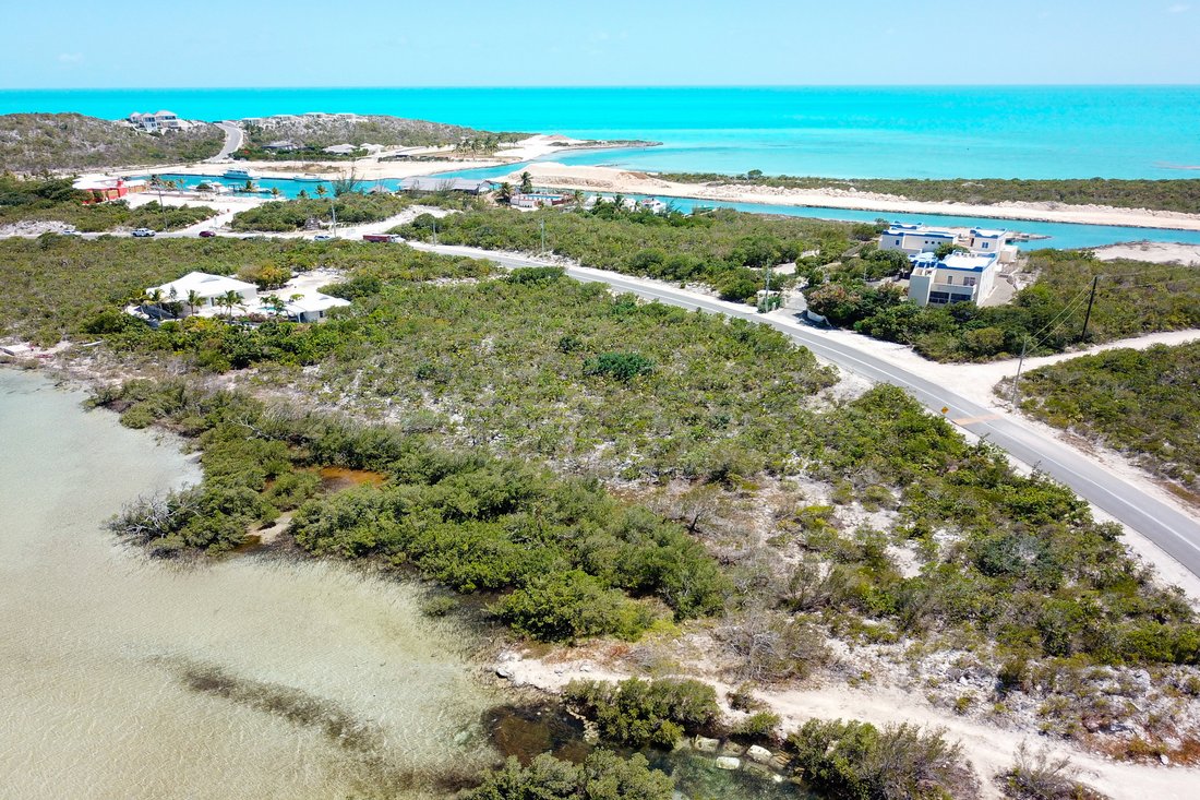 Land in Venetian Road Settlement, Caicos Islands, Turks and Caicos Islands 1 - 12330454