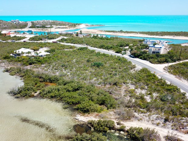 Land in Venetian Road Settlement, Caicos Islands, Turks and Caicos Islands 1