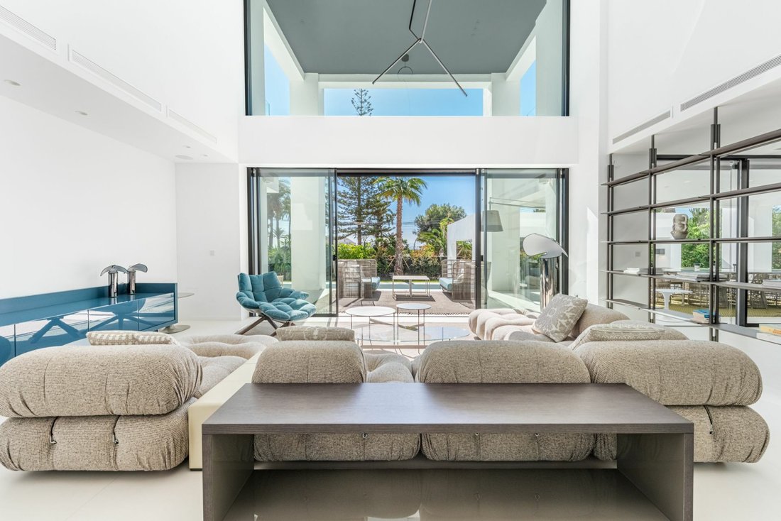 Villa in Marbella, Andalusia, Spain 5 - 12330862
