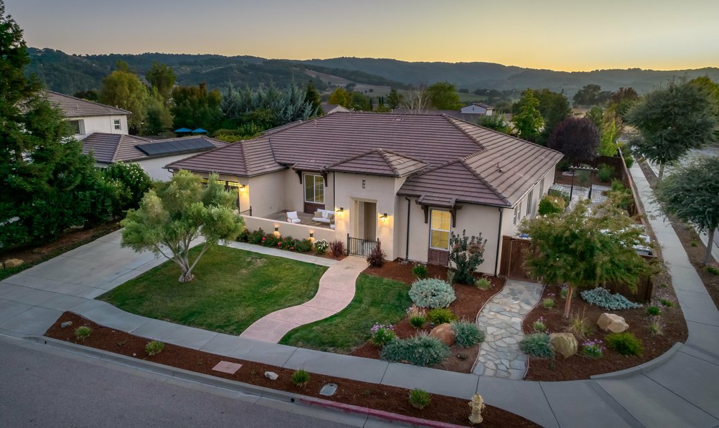 1050 Semillon Lane In Templeton, California, United States For Sale
