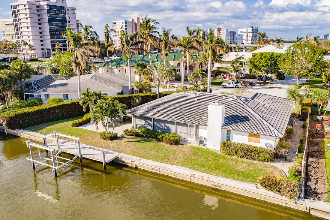 Vanderbilt Beach Connors In Naples, Florida, United States For Sale