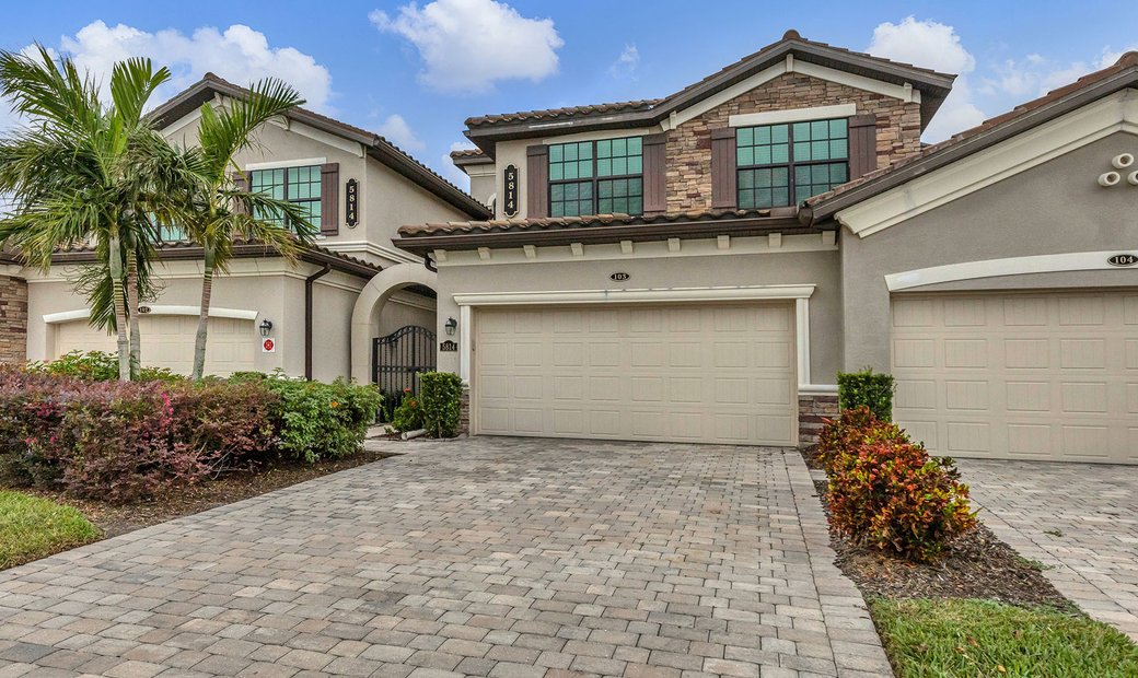 Coach Homes I At Lakewood National Ph 2 In Bradenton, Florida, United