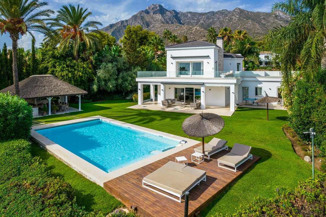 Villa in Sierra Blanca, Marbella, Spain 1 - 12337055