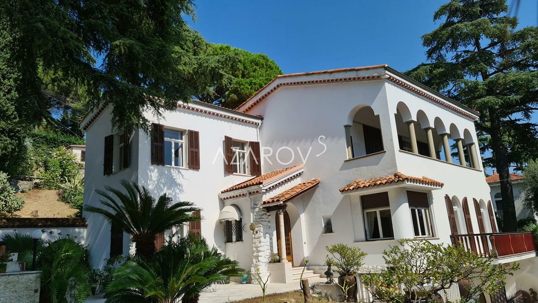 Villa In Sanremo With A Beautiful Park In Sanremo, Liguria, Italy For