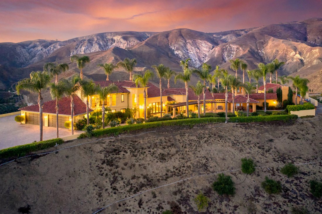 2065 E La Loma Avenue, Somis In Somis, California, United States For