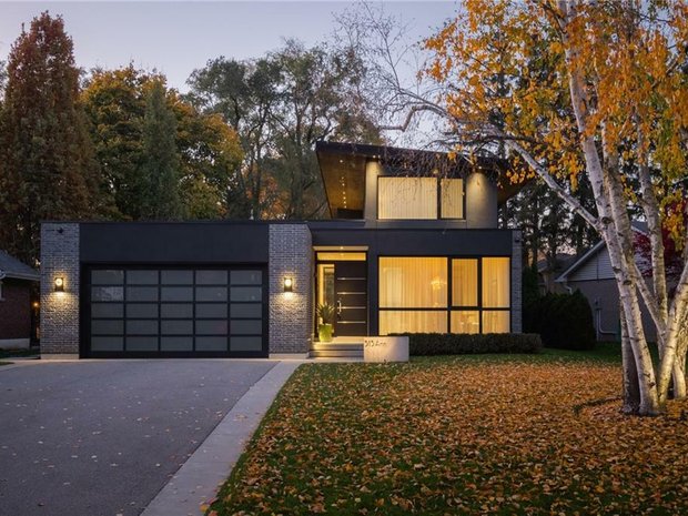 House in Burlington, Ontario, Canada 1
