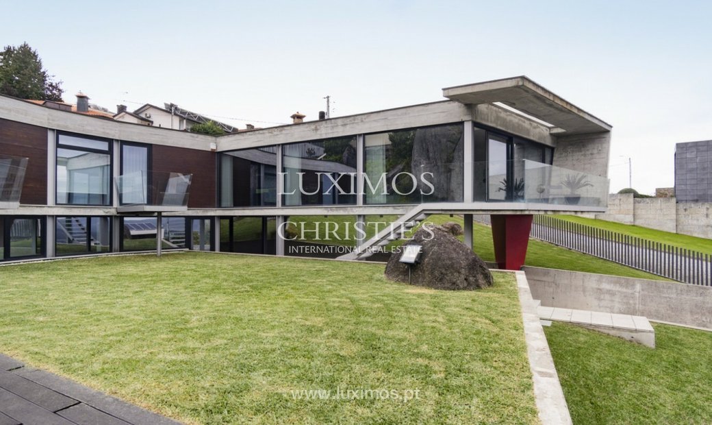 Contemporary Villa With Garden, For Sale, In In Guimaraes, Braga