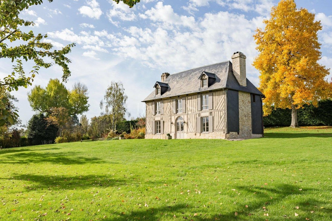 Near Deauville Manor 3 Dans Saint Martin Aux Chartrains, Normandie, France à Louer (12339373)