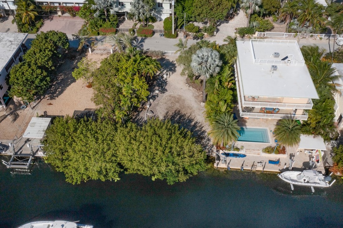 427 S Coconut Palm Blvd, Tavernier In Tavernier, Florida, United States