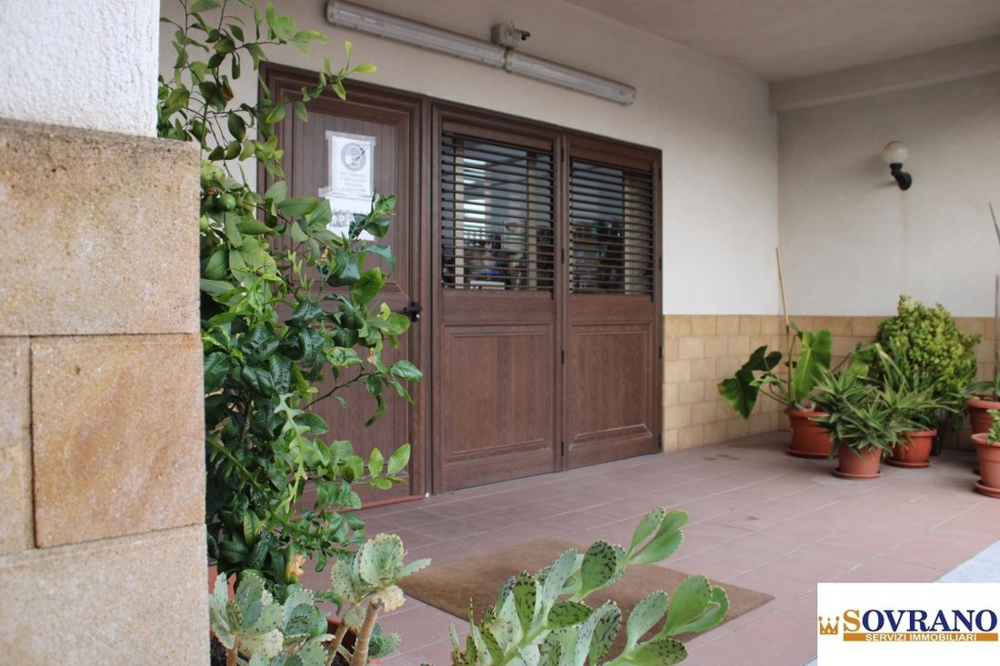 Cruillas Ampia Struttura Polifunzionale In Palermo, Sicily, Italy For