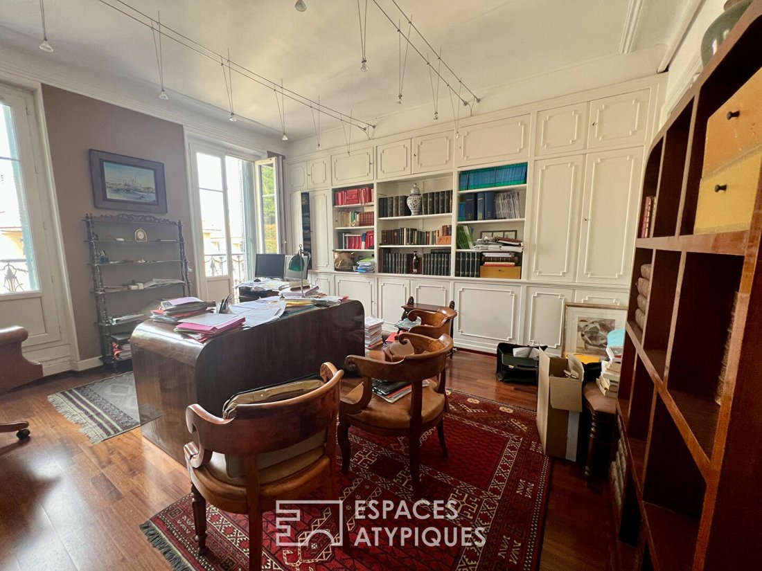 Haussmannian Apartment In The In Hyères, Provence Alpes Côte D'azur