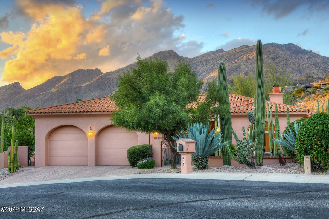 Beautiful Home With Incredible Mountain Views In Tucson, Arizona ...