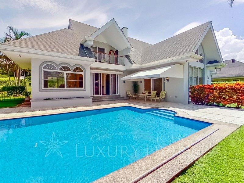 19415 Luxury House With Pool For Sale In Los Reyes In Alajuela, Costa Rica For Sale (12342742)