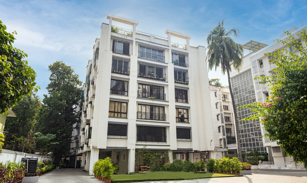 Luxury Apartment In Queen's Park, Ballygunge. In Uttarpara, West Bengal