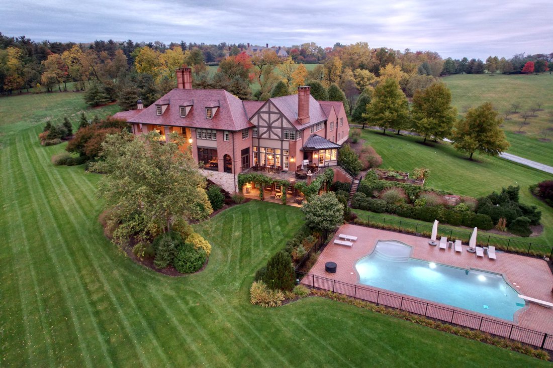 123 Highfields Ln In Lewisburg, Pennsylvania, United States For Sale