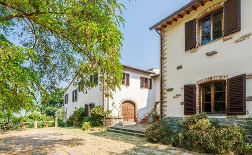 Farm Ranch in Center, Montespertoli, Tuscany 1