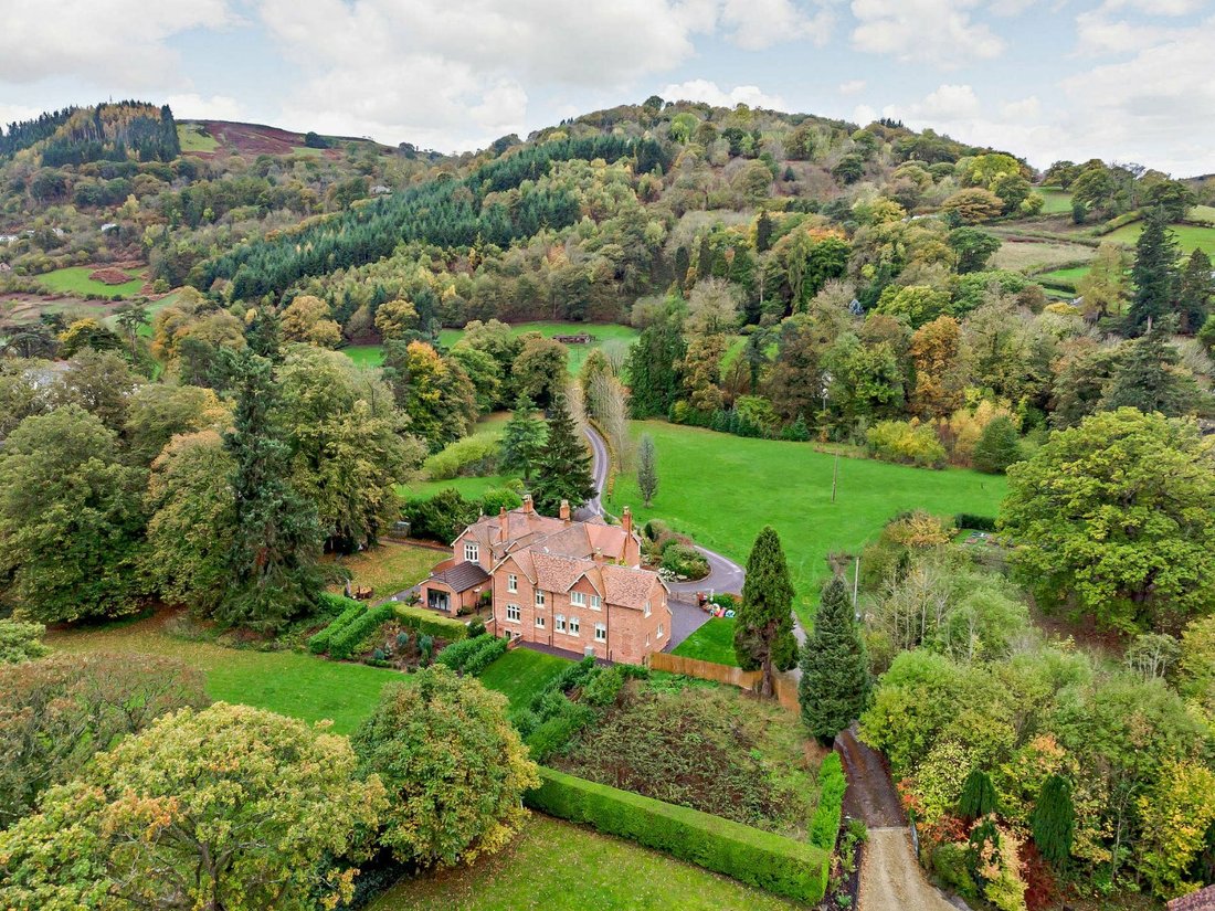 Ystrad Hall In Llangollen, Wales, United Kingdom For Sale (12345667)