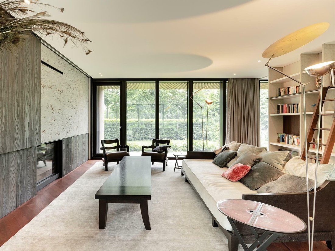 East Flanders I Belsele In Sint Niklaas, Flanders, Belgium For Sale