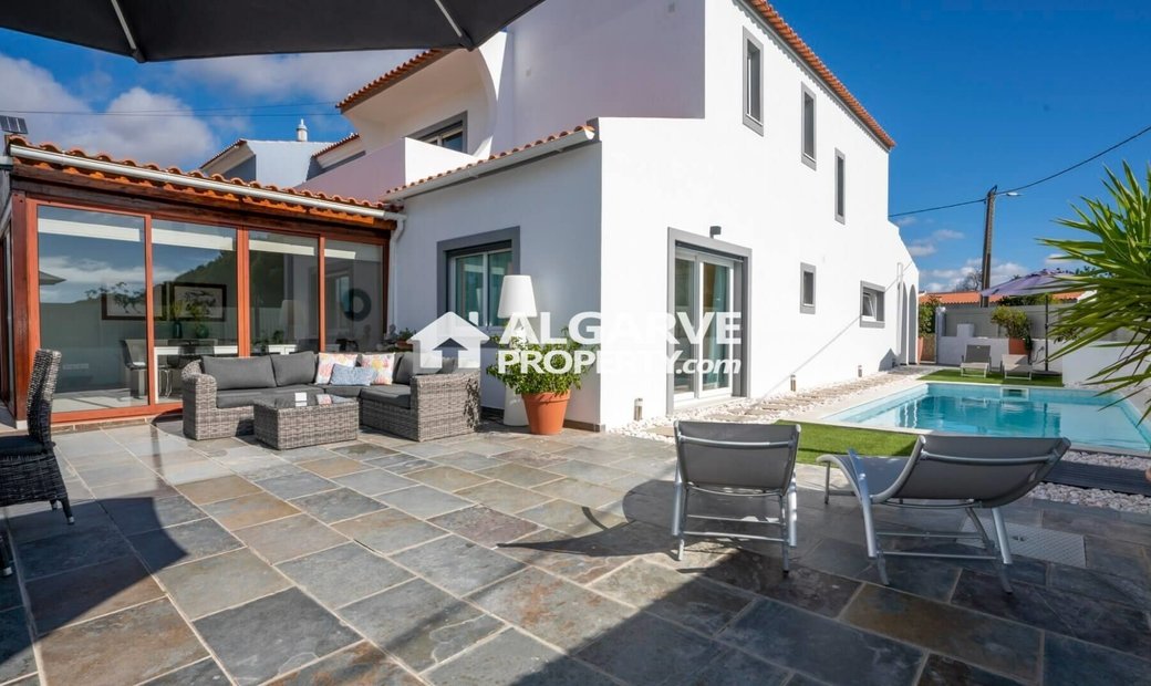 Vilamoura 4 Bed Villa Close To The Golf Courses In Faro, Algarve