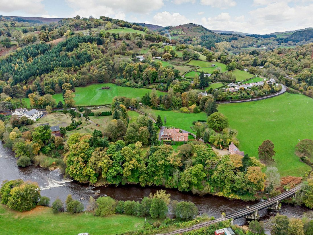 Ystrad Hall In Llangollen, Wales, United Kingdom For Sale (12345667)
