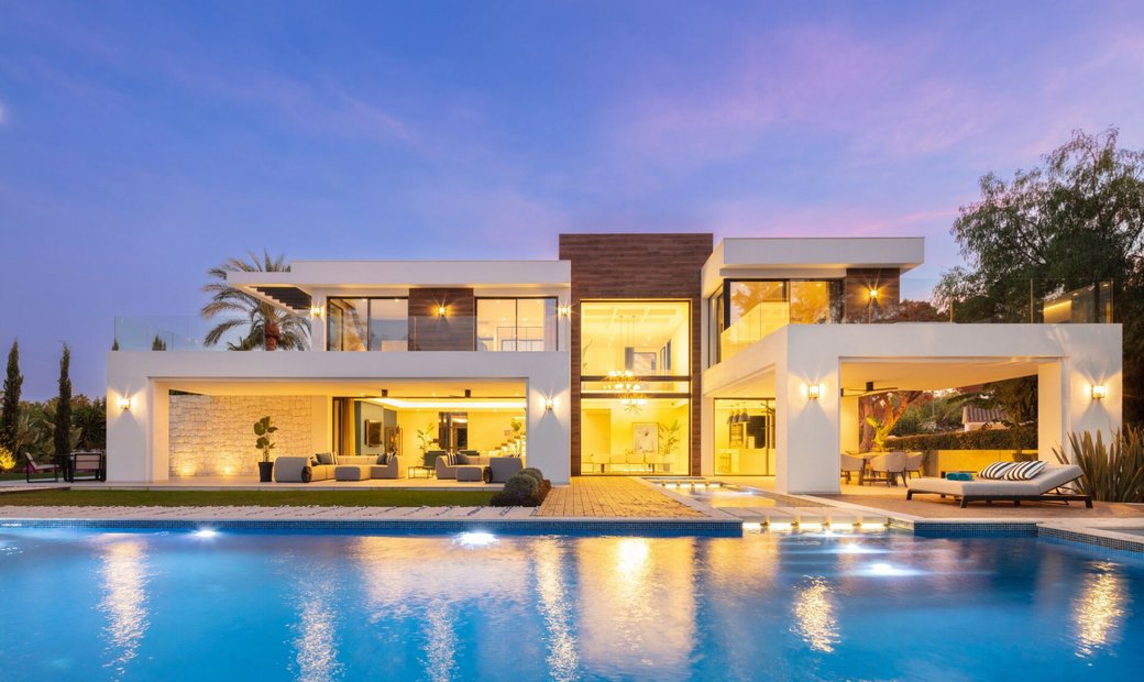 Contemporary Frontline Golf Villa In Nueva In Marbella, Andalusia ...