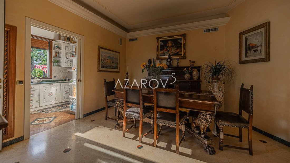 Apartment In Sanremo 140 M2 With A Pond In Sanremo, Liguria, Italy For