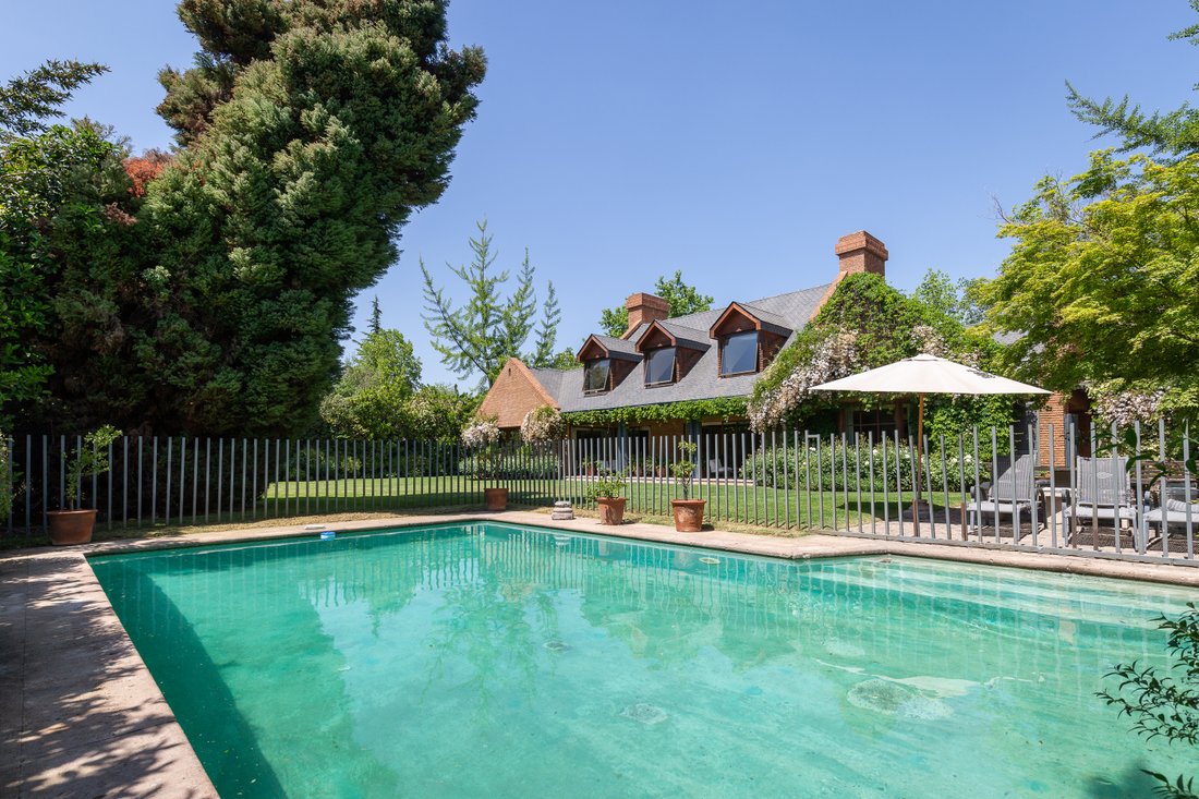 Condominium House, Excellent In Santiago, Santiago Metropolitan Region